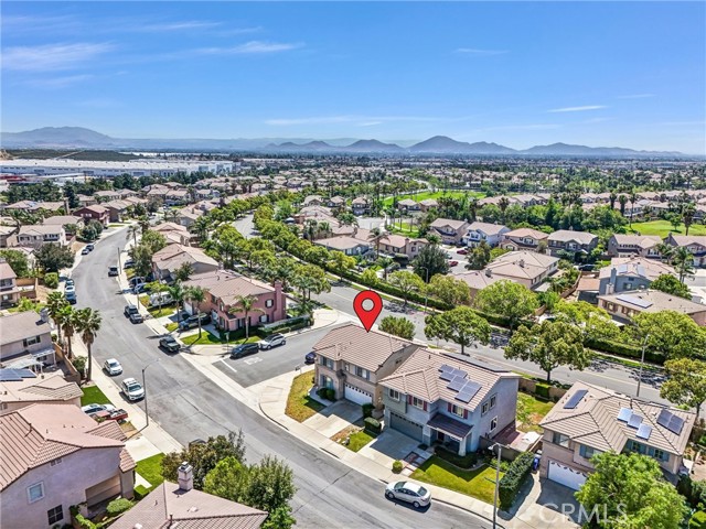 Detail Gallery Image 34 of 39 For 5762 Pine Valley, Fontana,  CA 92336 - 3 Beds | 2/1 Baths