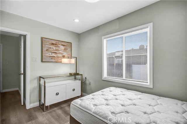 12811 Oaks Avenue, Chino CA: https://media.crmls.org/medias/9e1d66a4-4ca4-415b-ba00-f038b4e73033.jpg