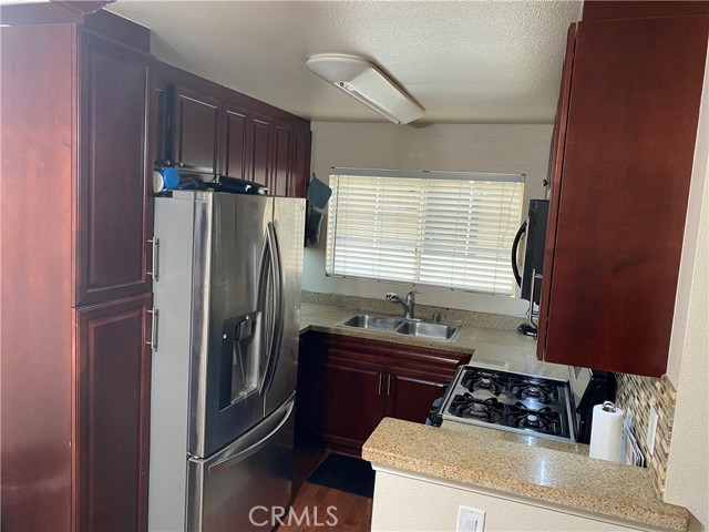 21450 Burbank Boulevard, 216 photo 3
