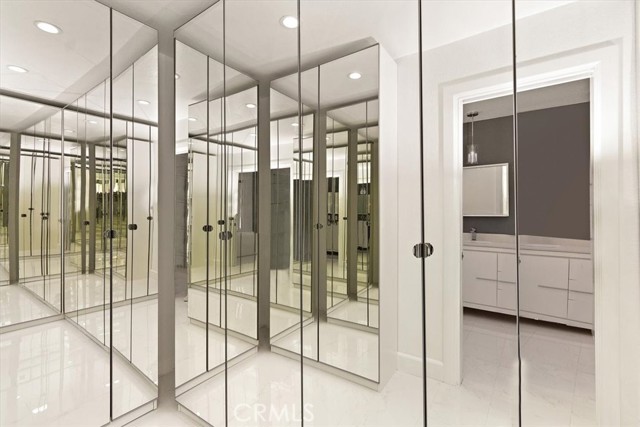 510 Francisca Avenue, Redondo Beach, California 90277, 3 Bedrooms Bedrooms, ,2 BathroomsBathrooms,Residential,For Sale,Francisca,SB26080599