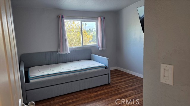 Detail Gallery Image 11 of 18 For 7079 Cienega, Highland,  CA 92346 - 5 Beds | 2/1 Baths