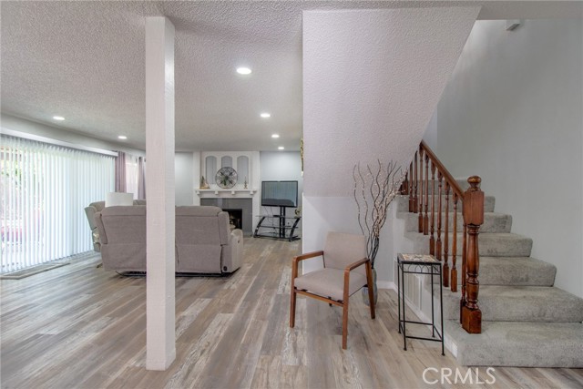 Detail Gallery Image 17 of 47 For 13751 Marshall Ln, Tustin,  CA 92780 - 4 Beds | 2/1 Baths