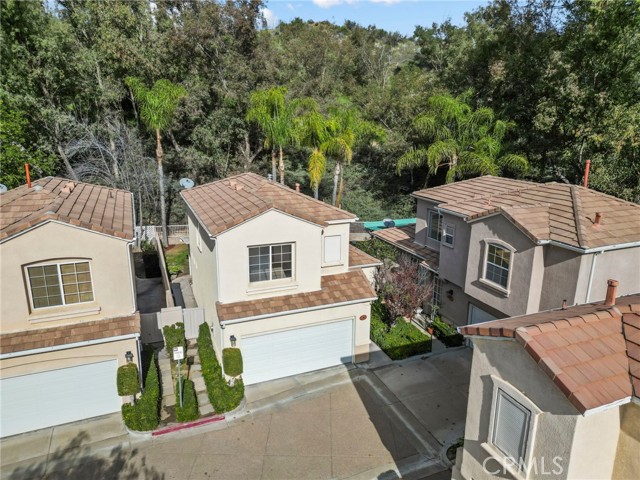 Detail Gallery Image 3 of 37 For 27915 Skycrest Cir, Valencia,  CA 91354 - 2 Beds | 2/1 Baths