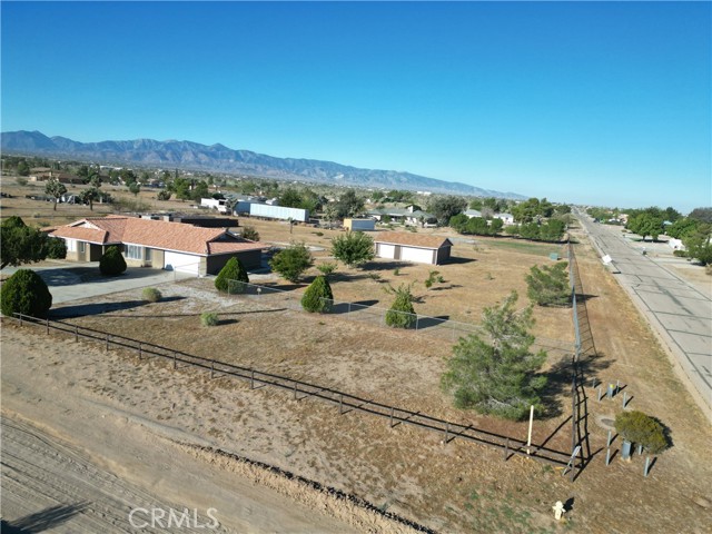 Detail Gallery Image 11 of 18 For 10878 Braceo St, Oak Hills,  CA 92344 - 3 Beds | 2 Baths