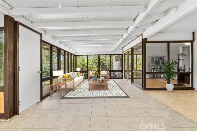 702 Scripps Drive, Claremont CA: https://media.crmls.org/medias/9e1f784f-b833-4ec1-b15f-81209c0ad971.jpg
