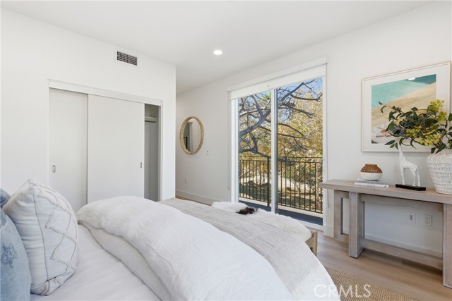 Detail Gallery Image 7 of 12 For 12078 Guerin St #201,  Studio City,  CA 91604 - 2 Beds | 2 Baths