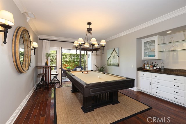Detail Gallery Image 5 of 23 For 411 Snug Harbor Rd, Newport Beach,  CA 92663 - 5 Beds | 4/1 Baths