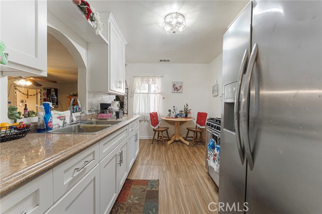 Detail Gallery Image 11 of 26 For 1722 Davidson, San Bernardino,  CA 92411 - 3 Beds | 1 Baths