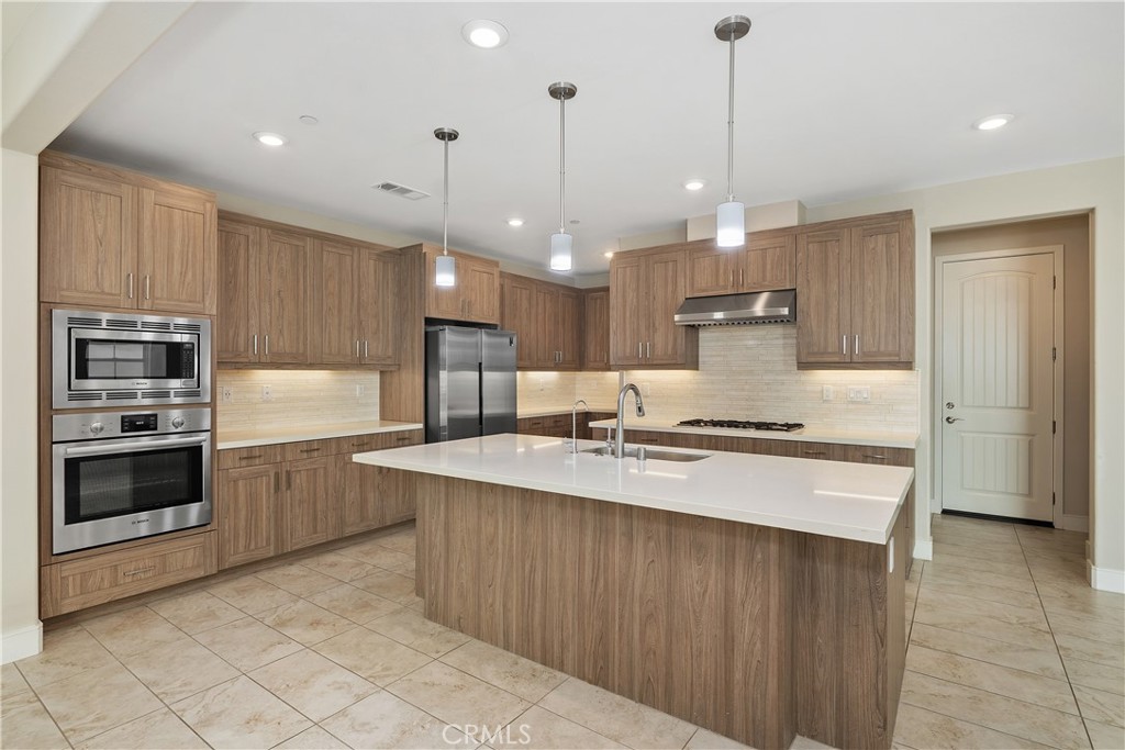 6795 Solterra Vista Pkwy - photo 17