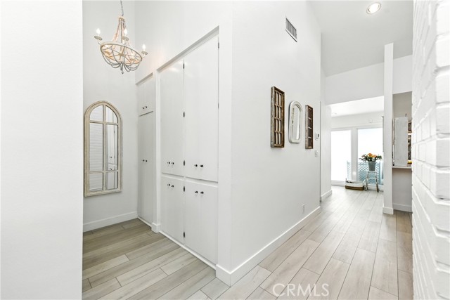32117 Beachlake Lane, Westlake Village CA: https://media.crmls.org/medias/9e21524f-5acf-4c8c-b785-ceea98305eb2.jpg