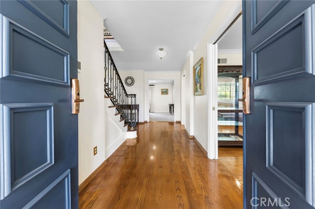300 W Wistaria Avenue, Arcadia CA: https://media.crmls.org/medias/9e21c3f1-df6d-4ecc-b0dd-07b672f33b0e.jpg