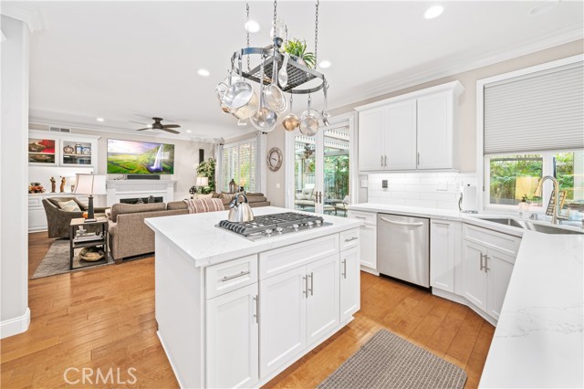 Detail Gallery Image 21 of 63 For 33 Calavera, Irvine,  CA 92606 - – Beds | – Baths