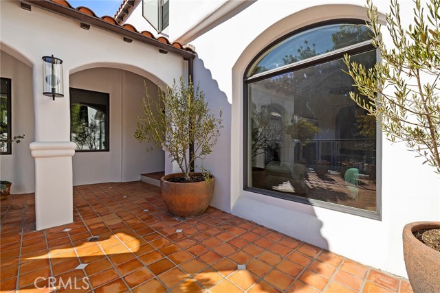 Detail Gallery Image 4 of 50 For 5115 Los Feliz Bld, Los Angeles,  CA 90027 - 4 Beds | 4/1 Baths