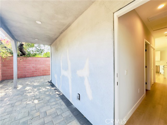 17522 Lemay Street, Lake Balboa CA: https://media.crmls.org/medias/9e2388d3-fa47-47c5-b62f-ed4c52a7ceee.jpg