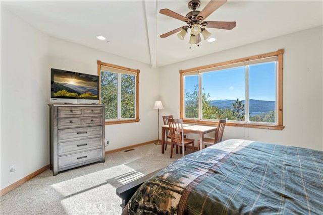 Detail Gallery Image 21 of 37 For 27496 Alpen Dr, Lake Arrowhead,  CA 92352 - 3 Beds | 3 Baths