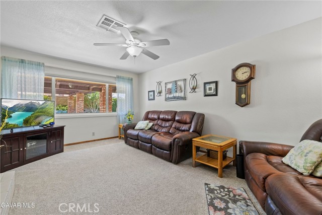 2520 Edam Street, Lancaster CA: https://media.crmls.org/medias/9e25a53d-1d02-460f-83a3-b69b36cd0ac0.jpg