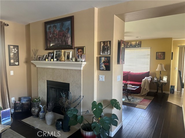 Detail Gallery Image 4 of 38 For 1332 E Rover Ln #E,  Beaumont,  CA 92223 - 4 Beds | 2/1 Baths