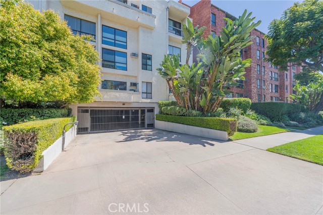 Detail Gallery Image 5 of 42 For 1440 Veteran Ave #403,  Los Angeles,  CA 90024 - 1 Beds | 1 Baths