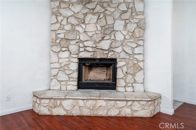 Detail Gallery Image 5 of 32 For 21985 Mohican Ave, Apple Valley,  CA 92307 - 3 Beds | 2 Baths