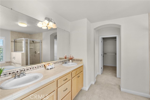 2511 Del Sur, Santa Maria CA: https://media.crmls.org/medias/9e277cd2-d58c-4d43-b226-3e9f7d3aa2b6.jpg