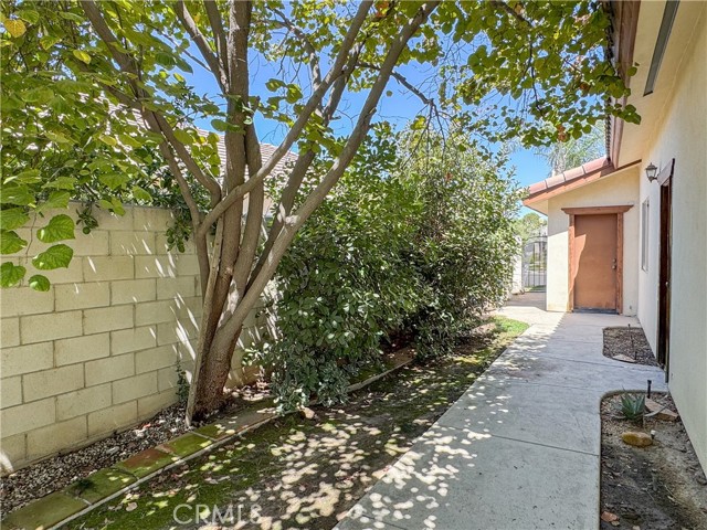 Detail Gallery Image 51 of 61 For 12011 Manorwood St, Bakersfield,  CA 93311 - 4 Beds | 2/1 Baths