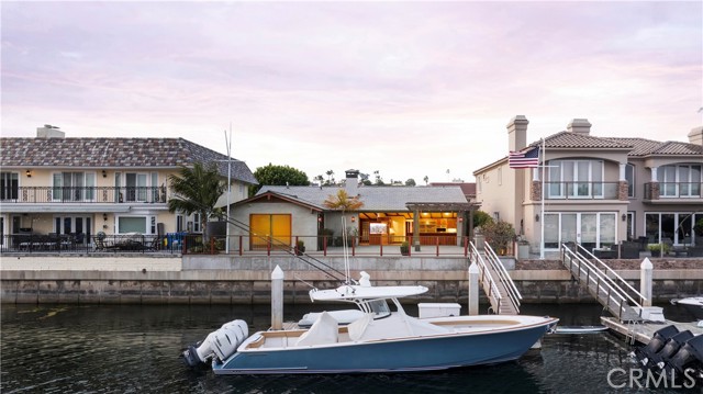 419 Evening Star Lane, Newport Beach CA: https://media.crmls.org/medias/9e29d4f9-07ce-4945-9383-ae8f3599badd.jpg