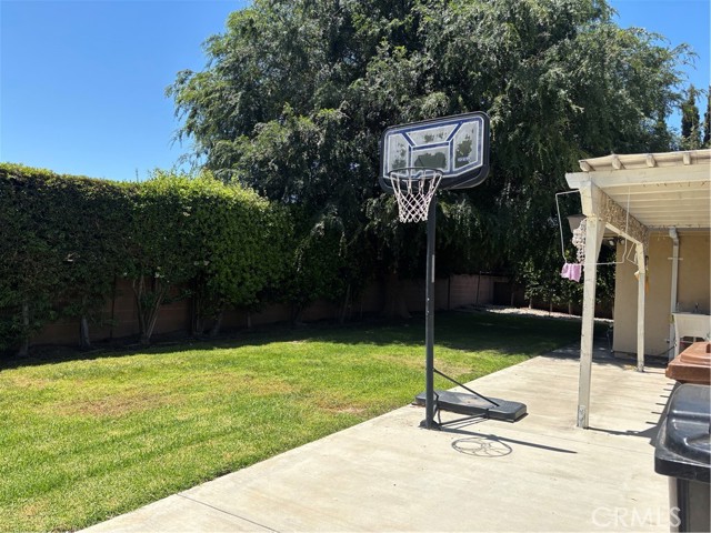 Detail Gallery Image 16 of 23 For 2032 E Fern Dr, Fullerton,  CA 92831 - 3 Beds | 2 Baths