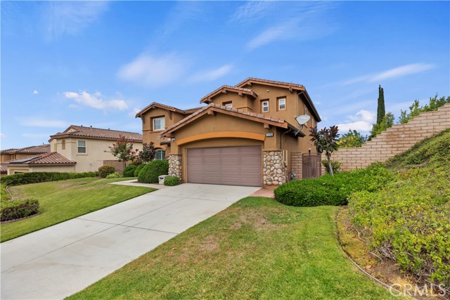 16183 Village Meadow Drive, Riverside CA: https://media.crmls.org/medias/9e2a9a2b-9377-45f2-993d-53036d51f1e3.jpg