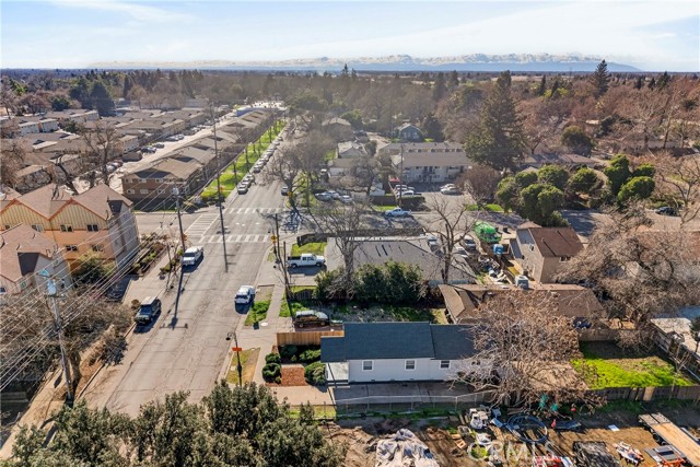 Detail Gallery Image 34 of 37 For 1128 W 5th, Chico,  CA 95928 - 3 Beds | 1 Baths