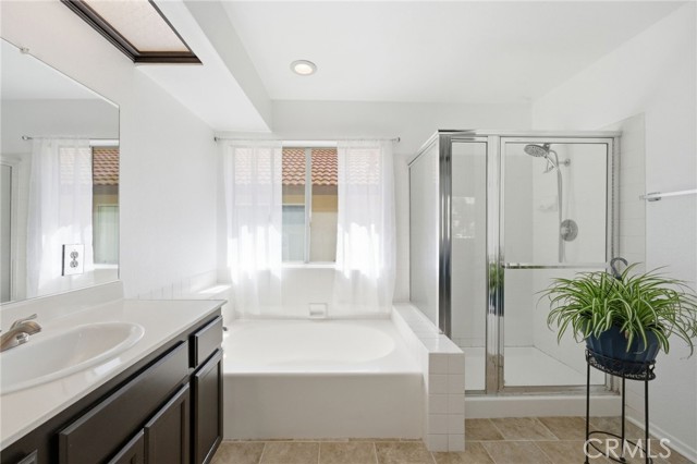 Detail Gallery Image 18 of 37 For 24516 Camino Mirabella, Murrieta,  CA 92562 - 4 Beds | 2/1 Baths