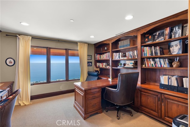 4 Le Conte, Laguna Niguel CA: https://media.crmls.org/medias/9e2beff0-fef9-42a5-a62c-2bcbbce76f2f.jpg