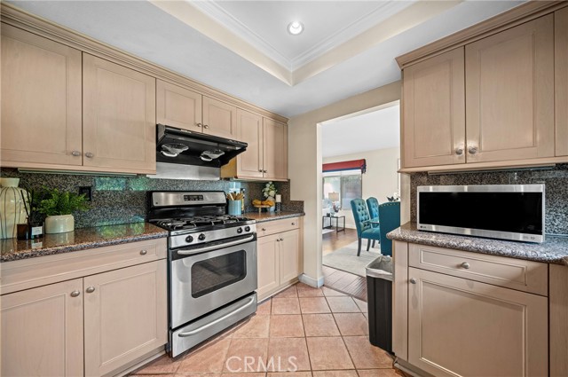 Detail Gallery Image 12 of 35 For 1030 Fountain Springs, Glendora,  CA 91741 - 5 Beds | 3 Baths