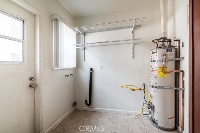 705 E California Avenue, Glendale CA: https://media.crmls.org/medias/9e2c61cf-933b-44ff-84ee-4cc9554ff136.jpg