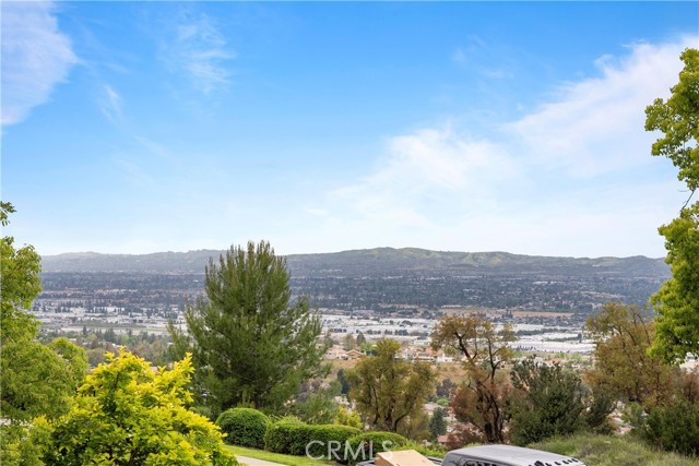 Detail Gallery Image 18 of 48 For 740 S Crown Pointe Dr, Anaheim Hills,  CA 92807 - 3 Beds | 2/1 Baths