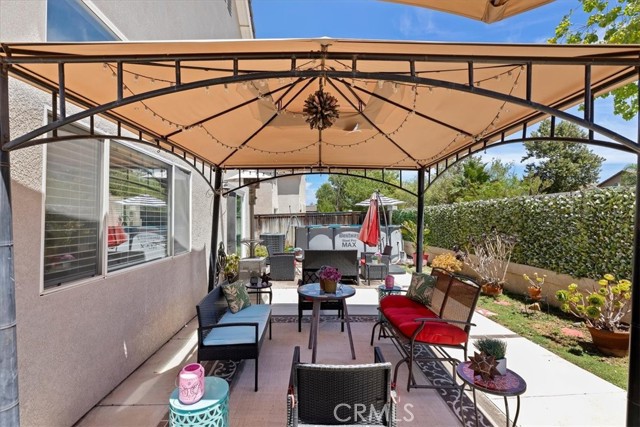 851 Blossomcreek Lane, Corona CA: https://media.crmls.org/medias/9e2cb781-0955-483b-8b3b-edafe75a8f53.jpg