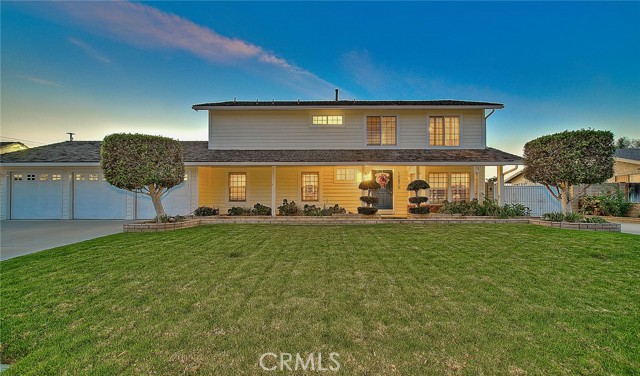 Detail Gallery Image 1 of 1 For 10870 Nuevo Dr, Fontana,  CA 92337 - 5 Beds | 3/2 Baths