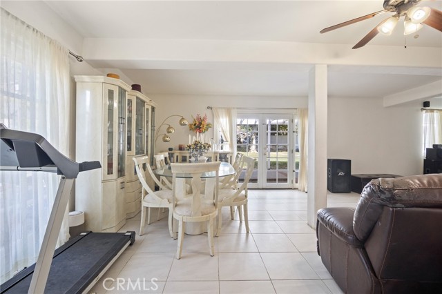 23900 Darbun Drive, Newhall CA: https://media.crmls.org/medias/9e2d3808-1287-4afd-a7d9-7c9fbb198b0c.jpg