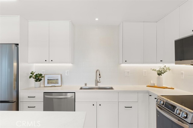 Detail Gallery Image 7 of 34 For 1200 E Ocean Bld #41,  Long Beach,  CA 90802 - 2 Beds | 2 Baths