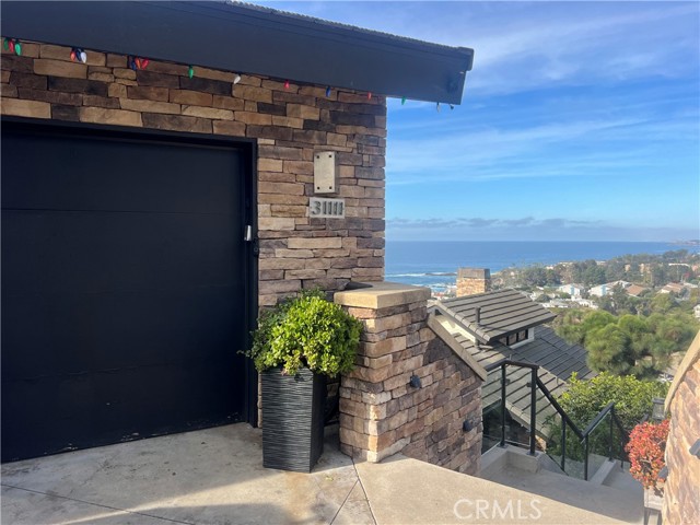 Detail Gallery Image 6 of 6 For 31111 Holly Dr, Laguna Beach,  CA 92651 - 1 Beds | 1/1 Baths