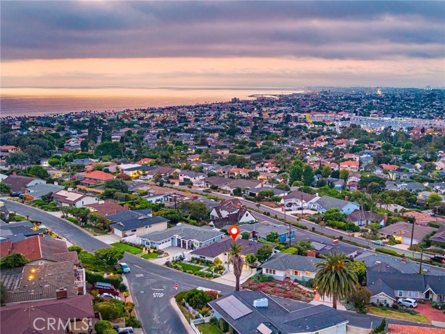 237 Via Los Miradores, Redondo Beach CA: https://media.crmls.org/medias/9e2ef19f-7062-482b-932a-6007678581b9.jpg