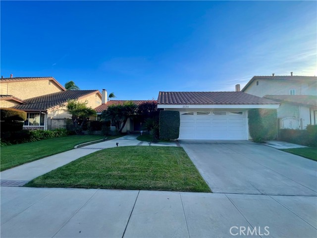 Detail Gallery Image 2 of 26 For 2134 W Mills Dr, Orange,  CA 92868 - 4 Beds | 2 Baths