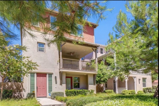 Detail Gallery Image 1 of 25 For 40 Riverton St, Pomona,  CA 91766 - 4 Beds | 4 Baths