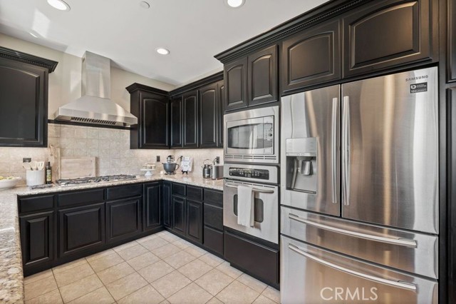 Detail Gallery Image 4 of 26 For 1905 Rockefeller Ln a,  Redondo Beach,  CA 90278 - 3 Beds | 3 Baths