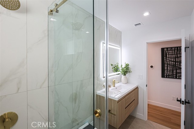 Detail Gallery Image 31 of 48 For 2700 183rd, Redondo Beach,  CA 90278 - 3 Beds | 2 Baths