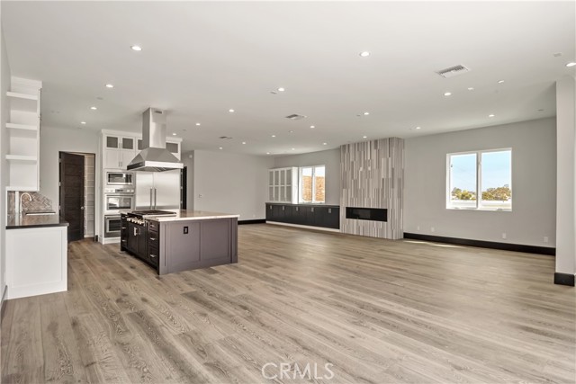 509 Marine Avenue, Manhattan Beach, California 90266, 6 Bedrooms Bedrooms, ,2 BathroomsBathrooms,Residential,Sold,Marine,SB21082532