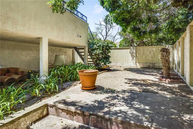 Large private back yard is for the exclusive use of this unit.