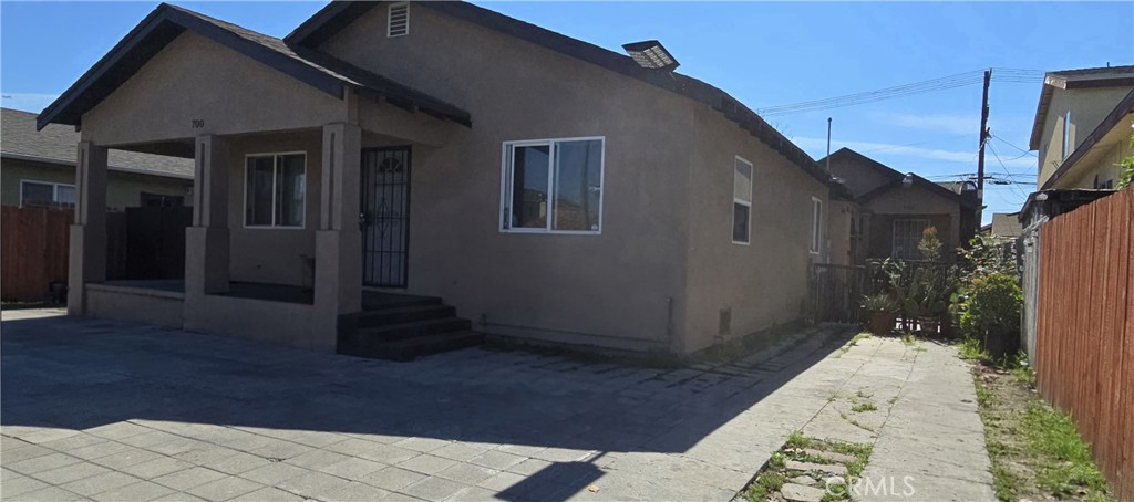 Triplex at 700 W 77th