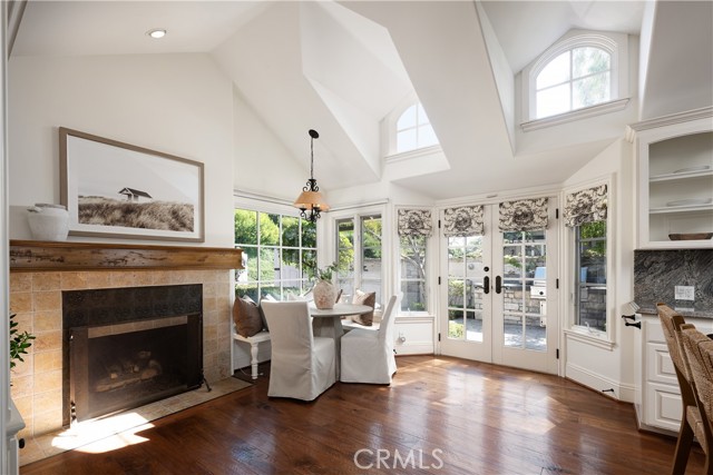 Detail Gallery Image 32 of 54 For 2001 Yacht Resolute, Newport Beach,  CA 92660 - 3 Beds | 2/1 Baths