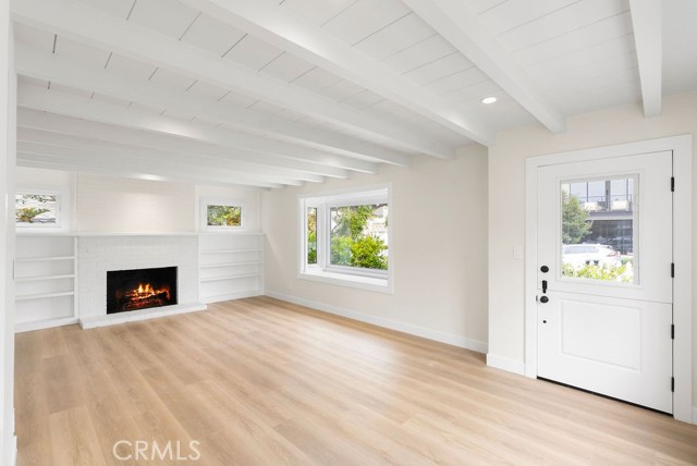Detail Gallery Image 2 of 17 For 438 Acacia Ave, Corona Del Mar,  CA 92625 - 2 Beds | 1 Baths