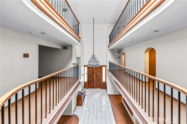 6222 Riviera Circle, Long Beach CA: https://media.crmls.org/medias/9e337113-4bb5-4c9e-a5fc-eb8111927cde.jpg